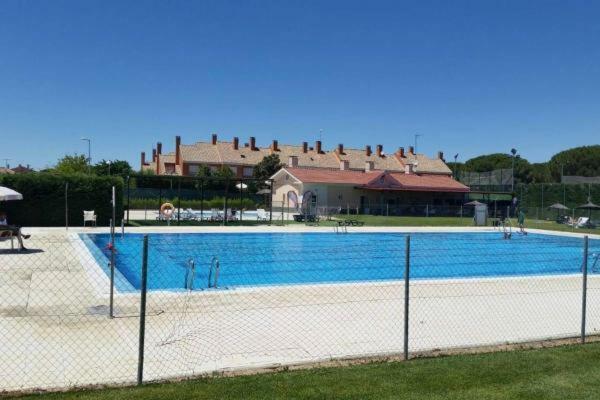 הוילה Aldeamayor de San Martin Casa Tuerces מראה חיצוני תמונה